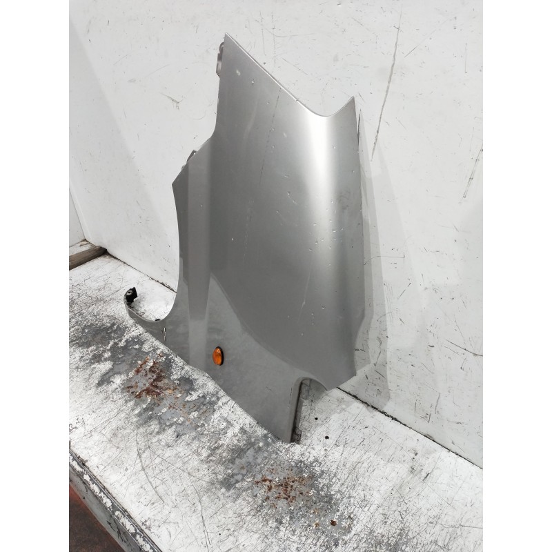 Recambio de aleta delantera izquierda para hyundai h 1 h 1 furg.caja cerr.c. puerta referencia OEM IAM   