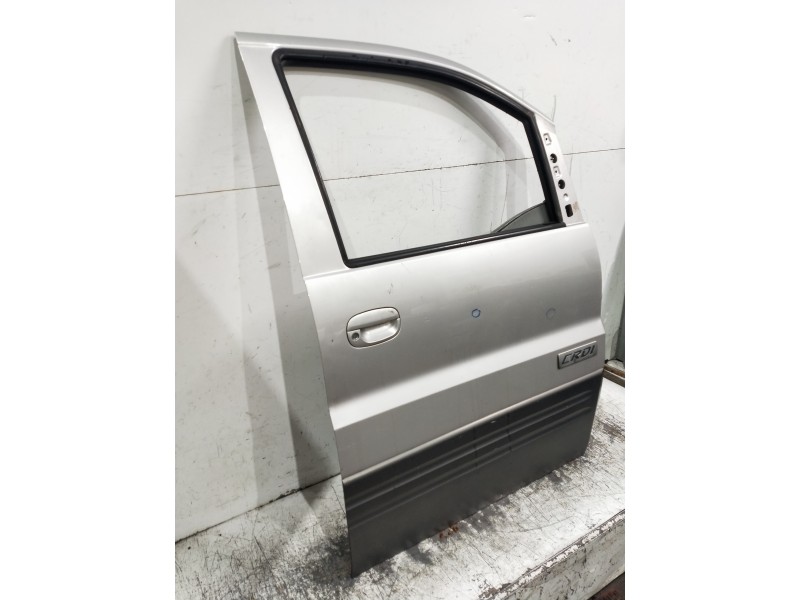 Recambio de puerta delantera derecha para hyundai h 1 h 1 furg.caja cerr.c. puerta referencia OEM IAM   4P