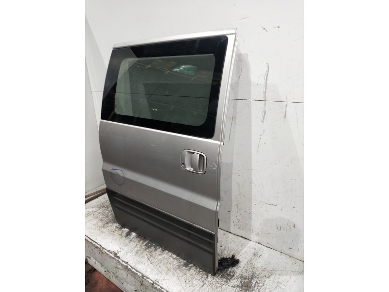 Recambio de puerta lateral corredera derecha para hyundai h 1 h 1 furg.caja cerr.c. puerta referencia OEM IAM   4P
