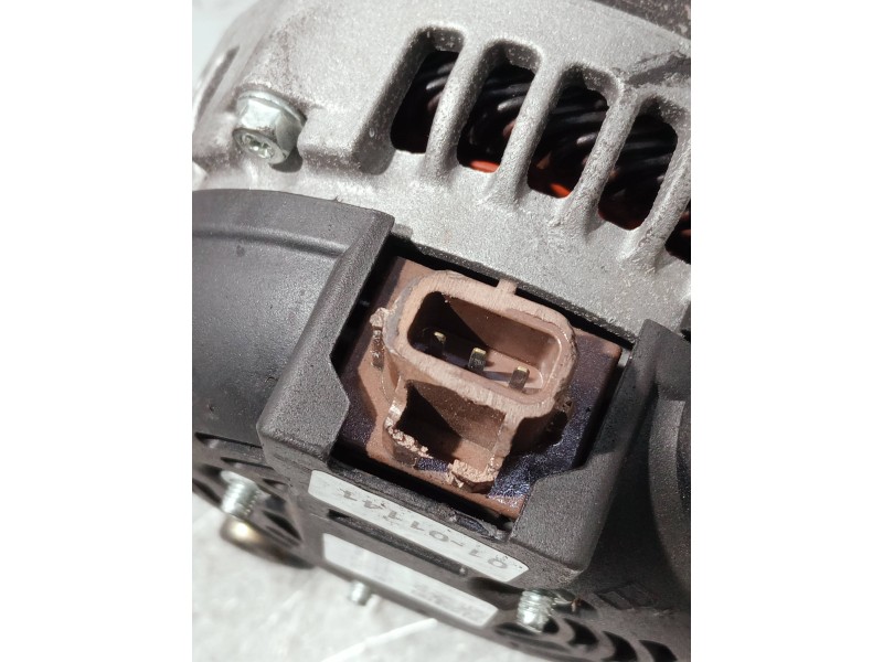 Recambio de alternador para volvo v50 familiar referencia OEM IAM 0101141  