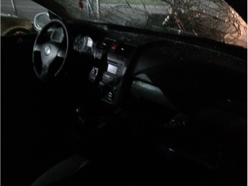 volkswagen golf v berlina (1k1) del año 2003