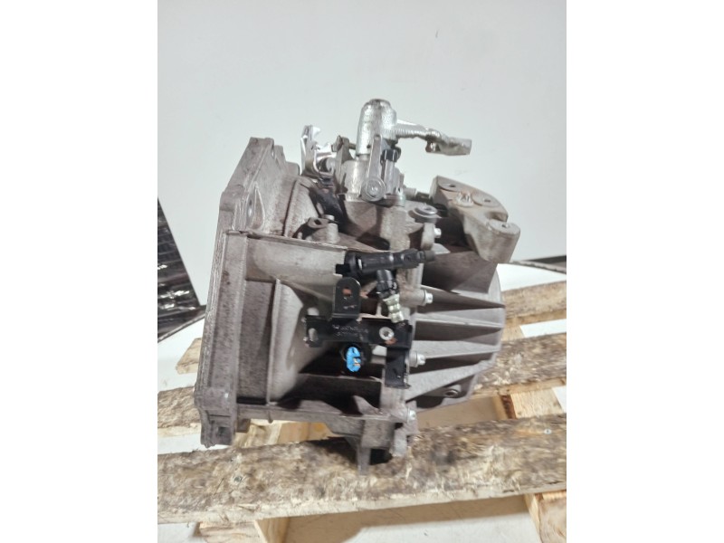 Recambio de caja cambios para opel zafira b referencia OEM IAM M32 017D1 13501A 190961447 5V