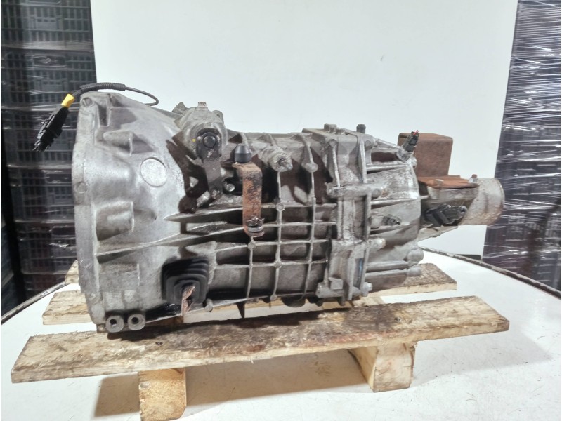 Recambio de caja cambios para hyundai h 1 h 1 furg.caja cerr.c. puerta referencia OEM IAM GY651 5V 