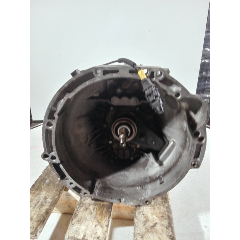 Recambio de caja cambios para hyundai h 1 h 1 furg.caja cerr.c. puerta referencia OEM IAM GY651 5V 