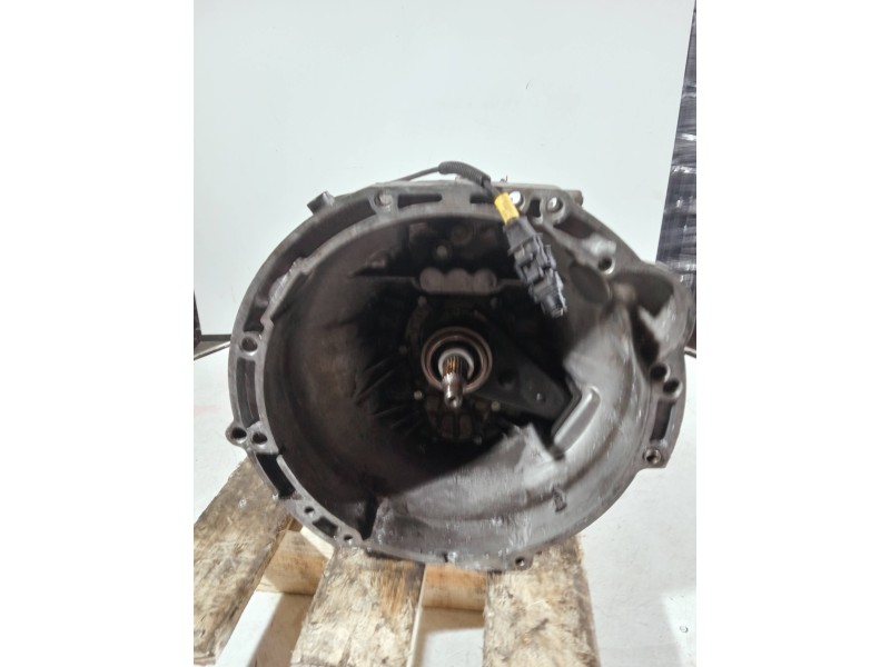 Recambio de caja cambios para hyundai h 1 h 1 furg.caja cerr.c. puerta referencia OEM IAM GY651 5V 