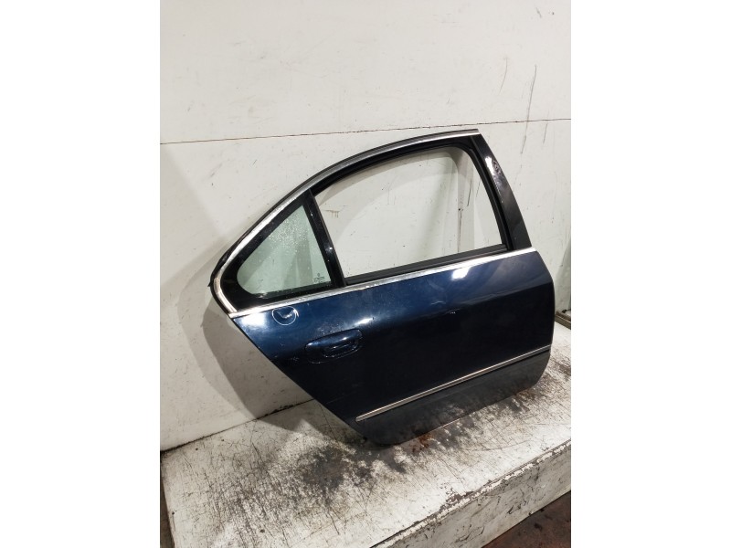 Recambio de puerta trasera derecha para peugeot 607 (s2) referencia OEM IAM   4P