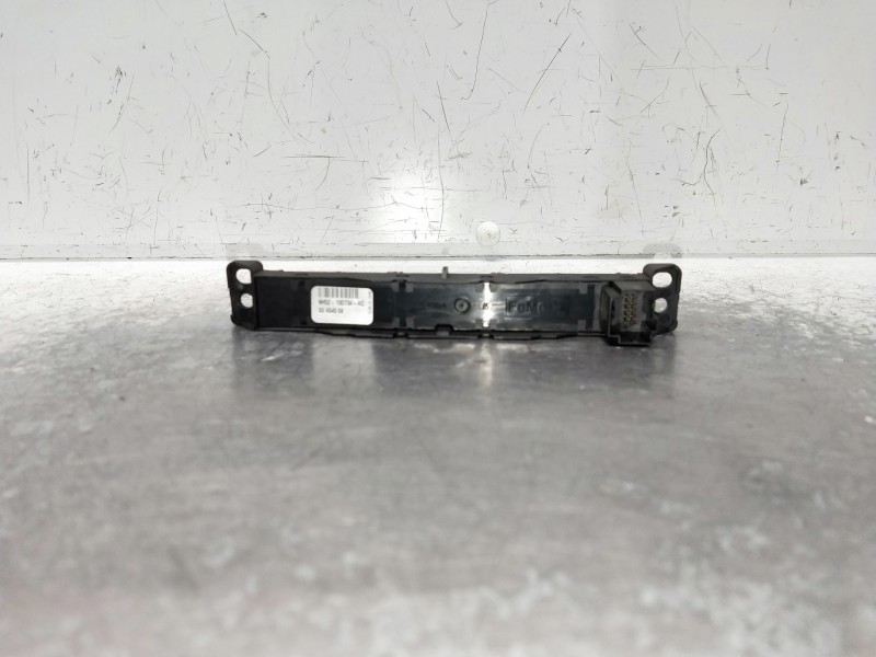 Recambio de mando multifuncion para land rover freelander (lr2) 2.2 td4 referencia OEM IAM 6H5213D73AC 03454500 