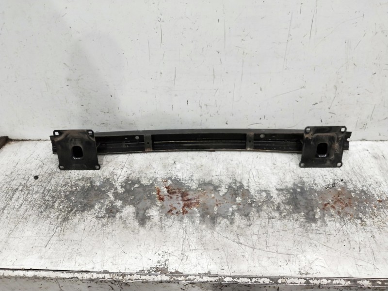 Recambio de refuerzo paragolpes trasero para land rover freelander (lr2) 2.2 td4 referencia OEM IAM YH5217B892  