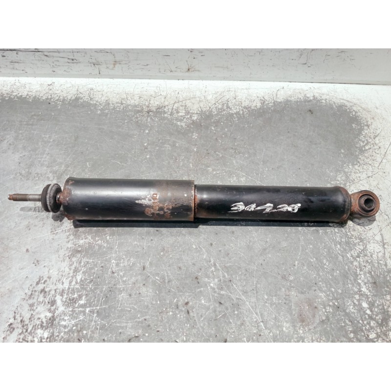 Recambio de amortiguador delantero derecho para hyundai h 1 h 1 furg.caja cerr.c. puerta referencia OEM IAM 543104A110  