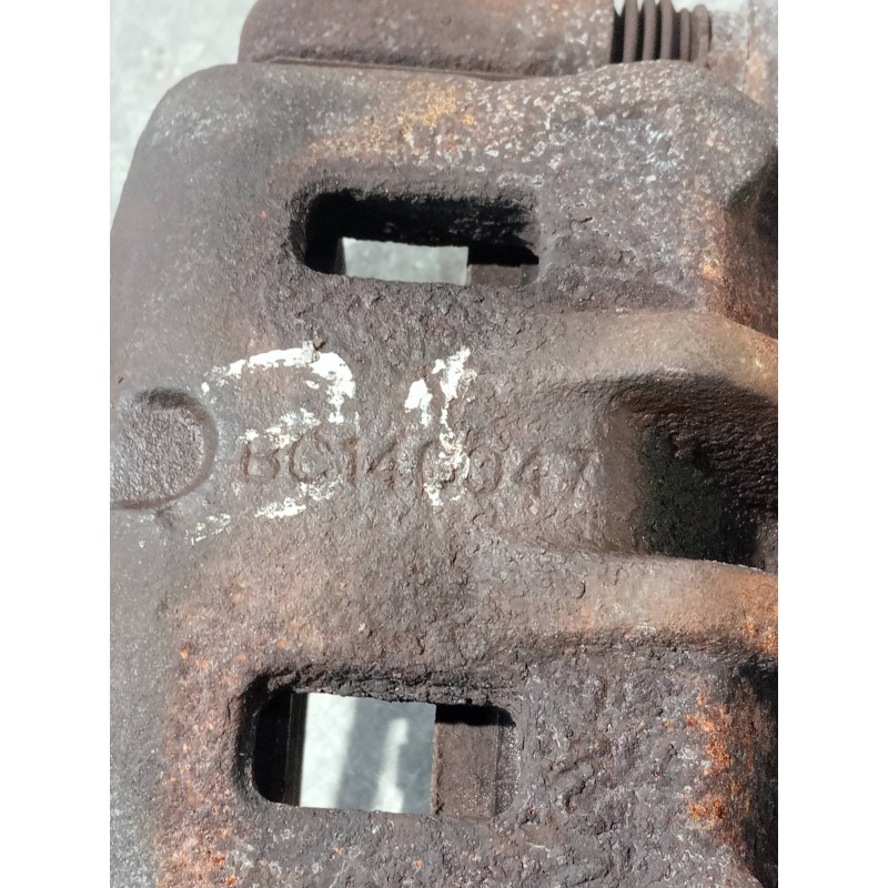 Recambio de pinza freno delantera derecha para hyundai h 1 h 1 furg.caja cerr.c. puerta referencia OEM IAM BC140047  