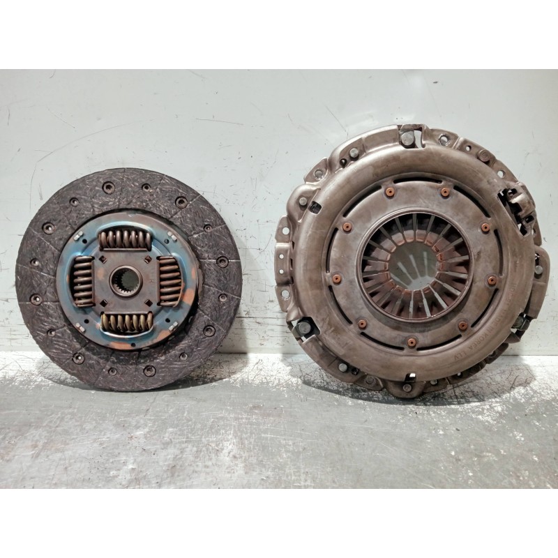Recambio de kit embrague para hyundai h 1 h 1 furg.caja cerr.c. puerta referencia OEM IAM HDC91  