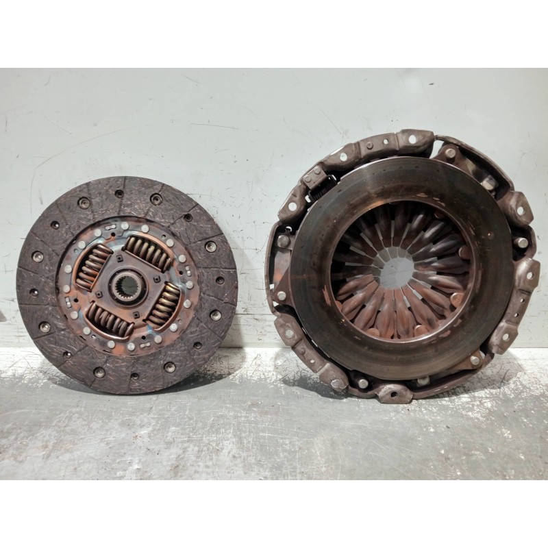 Recambio de kit embrague para hyundai h 1 h 1 furg.caja cerr.c. puerta referencia OEM IAM HDC91  