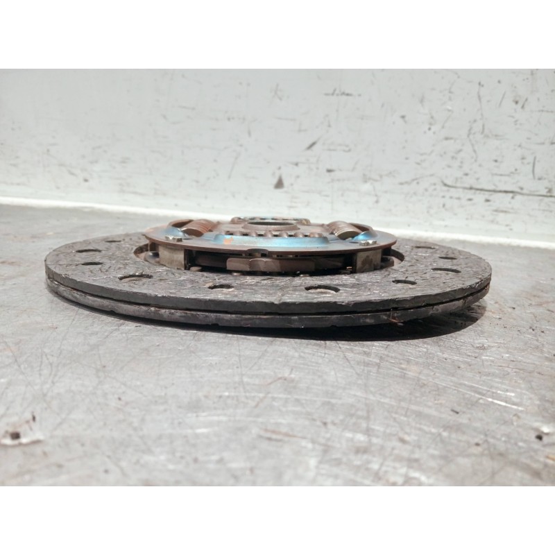 Recambio de kit embrague para hyundai h 1 h 1 furg.caja cerr.c. puerta referencia OEM IAM HDC91  