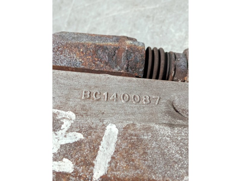 Recambio de pinza freno delantera izquierda para kia cerato 1.6 crdi referencia OEM IAM BC140087  