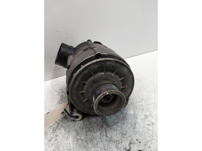 Recambio de alternador para bmw serie 5 berlina (e34) 520i (110kw) referencia OEM IAM 0986038330 BOSCH 20 I