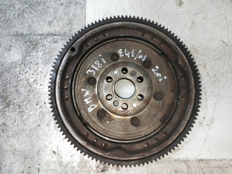 Recambio de volante motor para bmw serie 3 berlina (e46) 318i referencia OEM IAM 21217523618  