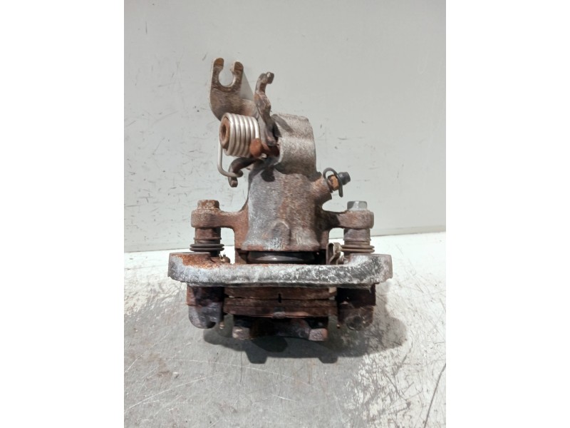 Recambio de pinza freno trasera derecha para kia cerato 1.6 crdi referencia OEM IAM BC141018  