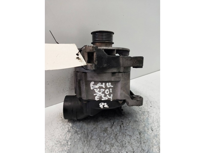 Recambio de alternador para bmw serie 5 berlina (e34) 520i (110kw) referencia OEM IAM 0986038330 BOSCH 20 I
