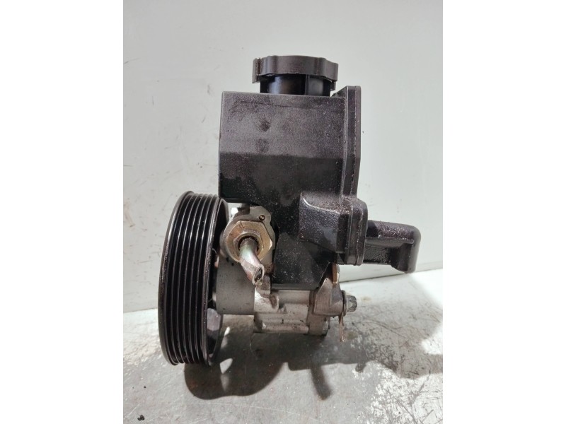 Recambio de bomba direccion para mercedes clase c (w203) sportcoupe referencia OEM IAM 12743521  