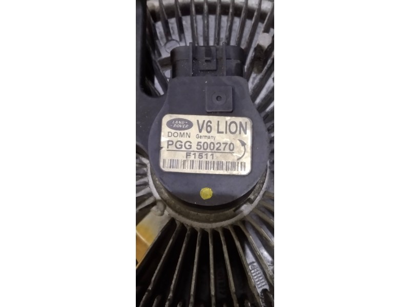Recambio de electroventilador para land rover discovery v6 td s referencia OEM IAM PGG500270F1511  