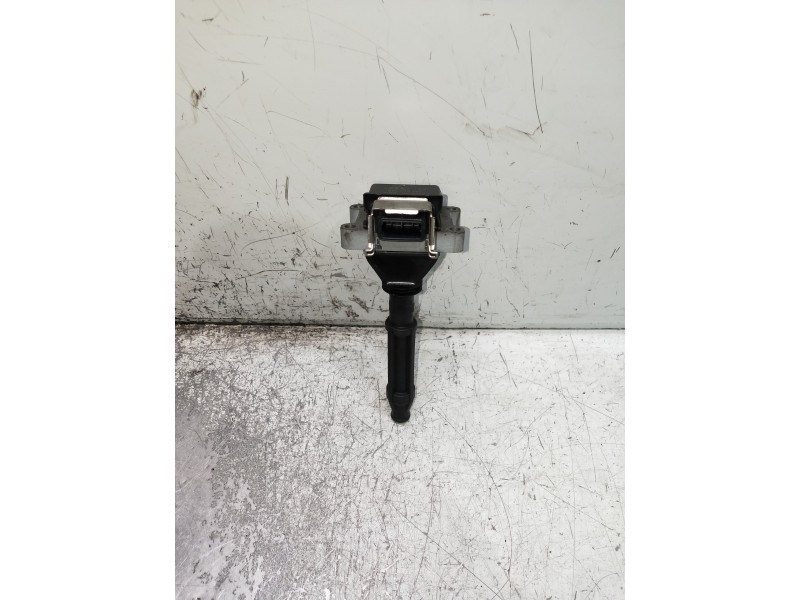 Recambio de bobina encendido para audi a8 (d2) referencia OEM IAM 077905105 0040100012 