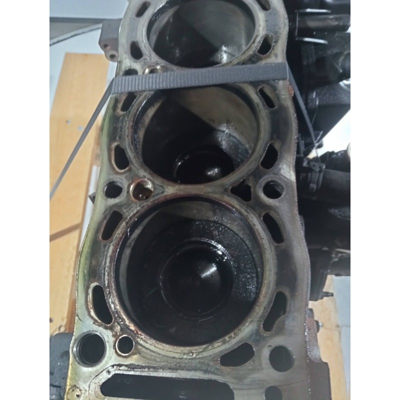 Recambio de despiece motor para land rover freelander (lr2) 2.2 td4 referencia OEM IAM 224DT 10DZ59 4071592 