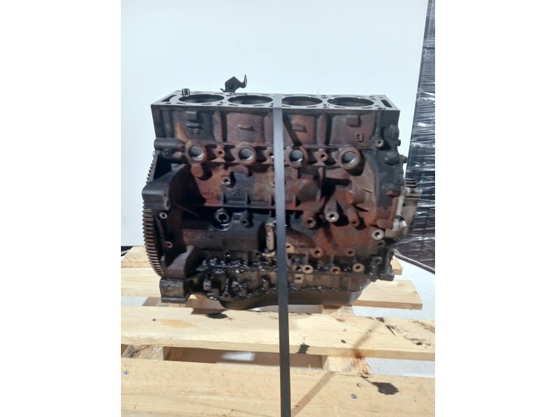 Recambio de despiece motor para land rover freelander (lr2) 2.2 td4 referencia OEM IAM 224DT 10DZ59 4071592 