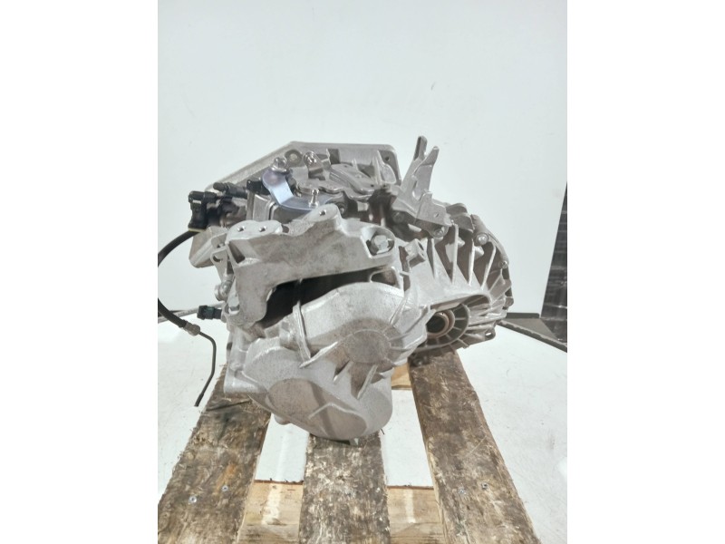 Recambio de caja cambios para opel zafira tourer referencia OEM IAM R13048532AVF 160520B 125824 F40 6V