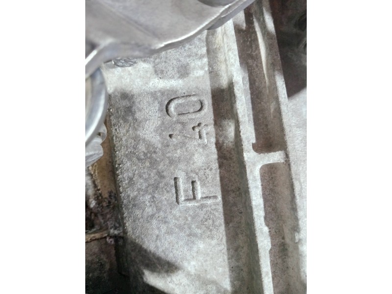 Recambio de caja cambios para opel zafira tourer referencia OEM IAM R13048532AVF 160520B 125824 F40 6V