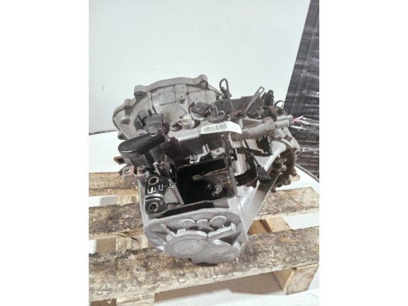 Recambio de caja cambios para kia cerato 1.6 crdi referencia OEM IAM S61767 193708 5V