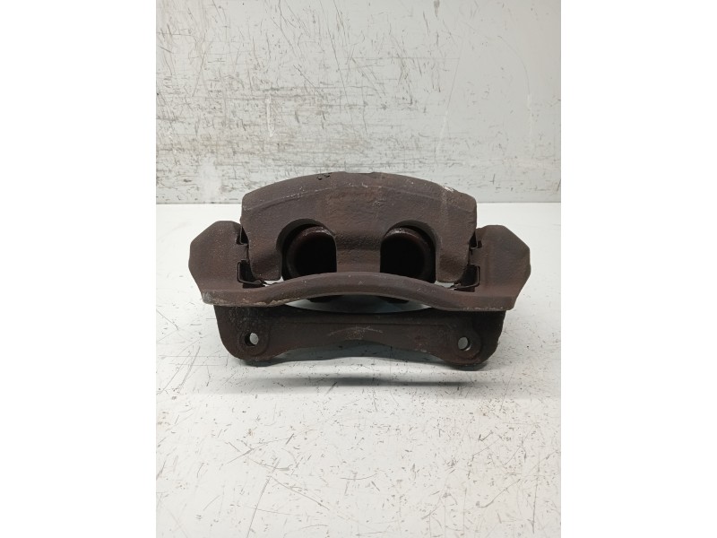 Recambio de pinza freno delantera izquierda para ssangyong rodius xdi referencia OEM IAM   