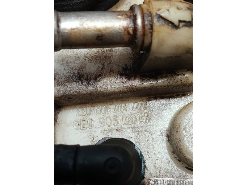 Recambio de bomba combustible para audi a4 berlina (8e) referencia OEM IAM 8E0906087AH 220801014003 