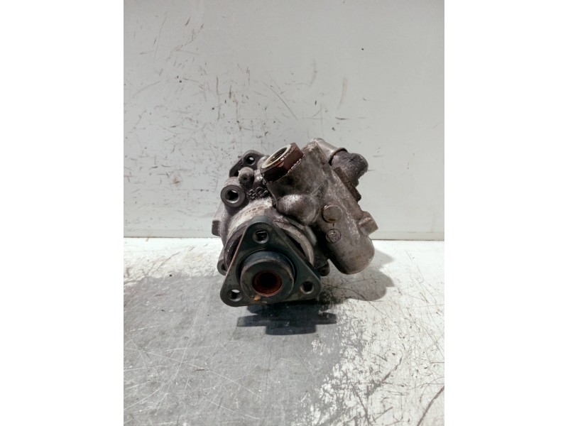 Recambio de bomba direccion para audi a4 berlina (8e) referencia OEM IAM 8E0145155  