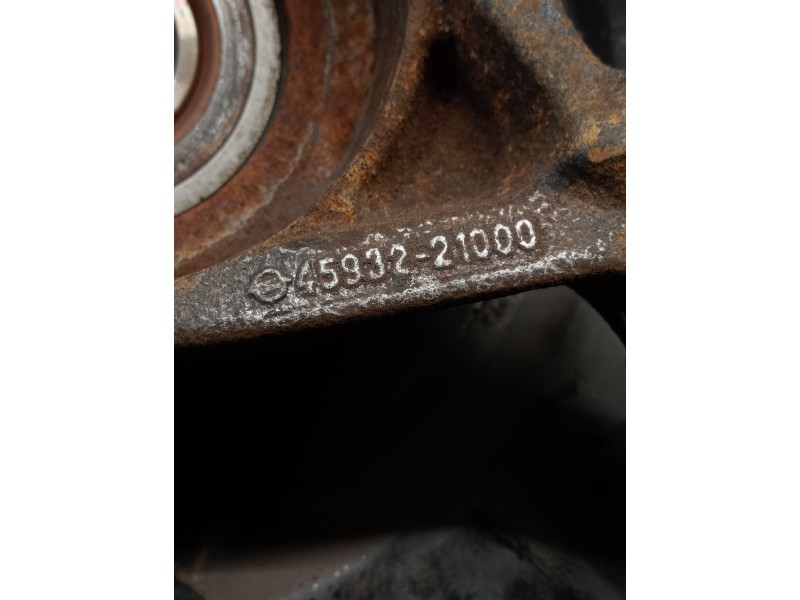 Recambio de mangueta trasera derecha para ssangyong rodius xdi referencia OEM IAM 4593221000  