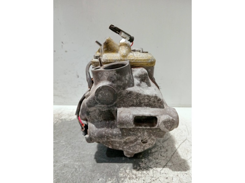 Recambio de compresor aire acondicionado para mercedes clase c (w203) berlina referencia OEM IAM A0012305511 4471809712 7SEU17CQ