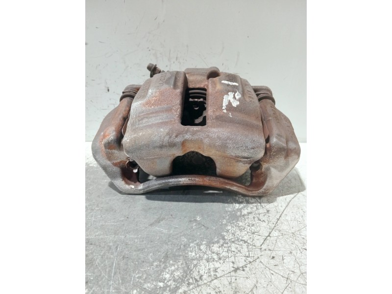 Recambio de pinza freno delantera izquierda para mercedes clase c (w203) berlina referencia OEM IAM 6849/E  