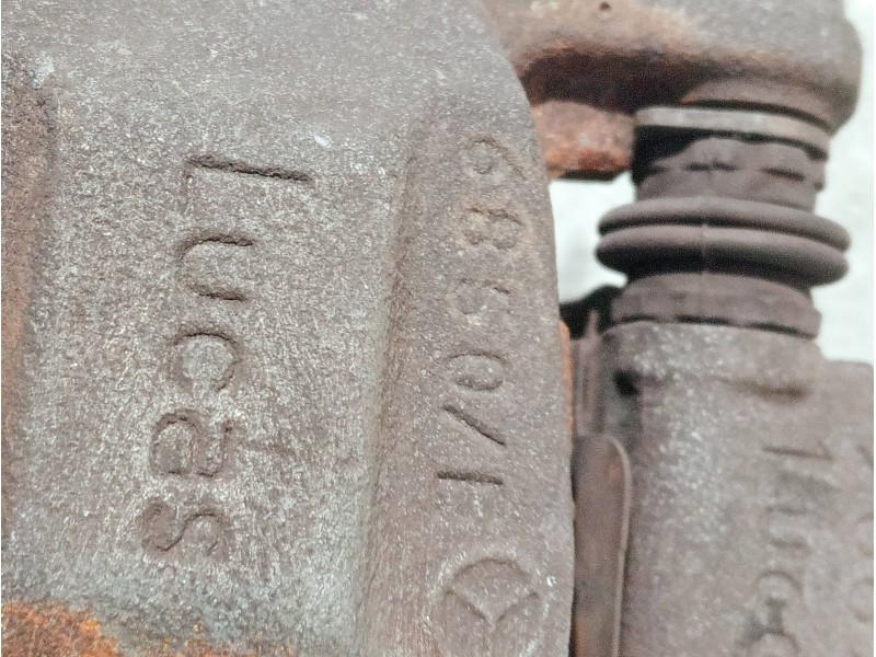 Recambio de pinza freno delantera derecha para mercedes clase c (w203) berlina referencia OEM IAM 6850/E  