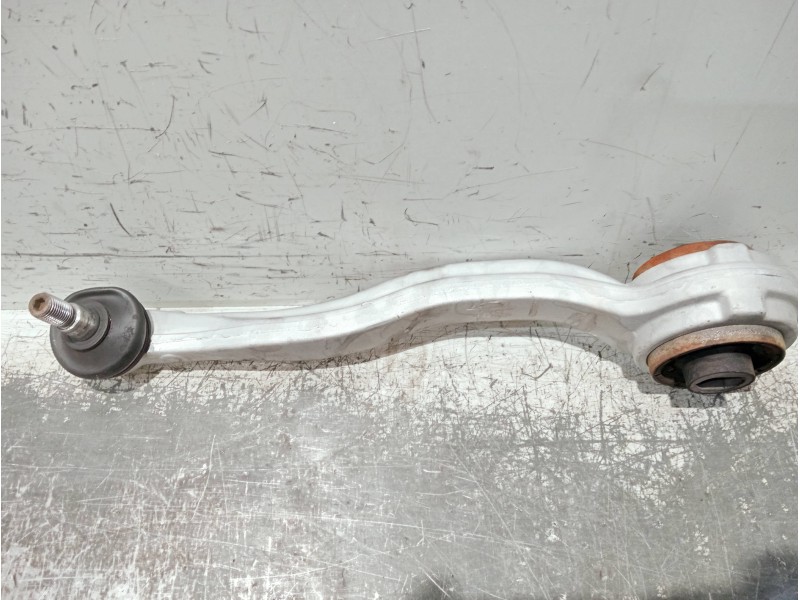 Recambio de brazo suspension superior delantero izquierdo para mercedes clase c (w203) berlina referencia OEM IAM   