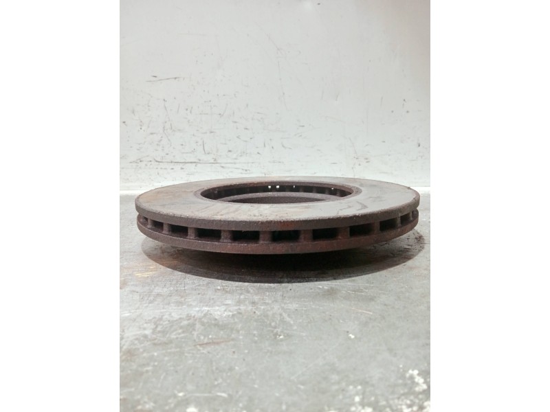 Recambio de disco freno delantero para mercedes clase c (w203) berlina referencia OEM IAM   