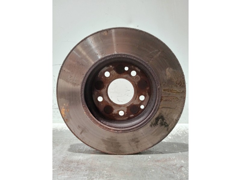 Recambio de disco freno delantero para mercedes clase c (w203) berlina referencia OEM IAM   