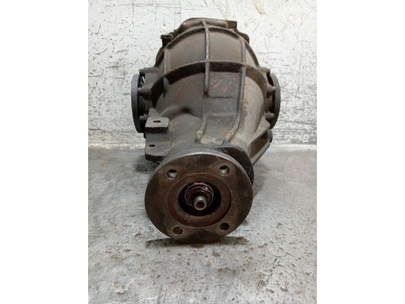 Recambio de diferencial trasero para ssangyong rodius xdi referencia OEM IAM R1513510405  