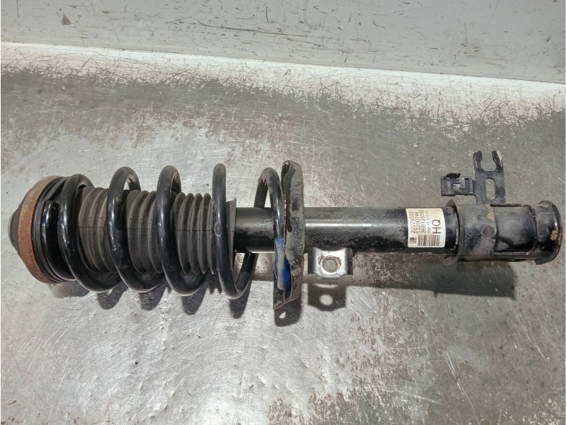 Recambio de amortiguador delantero izquierdo para opel zafira b referencia OEM IAM 22229593 13280744 368135153