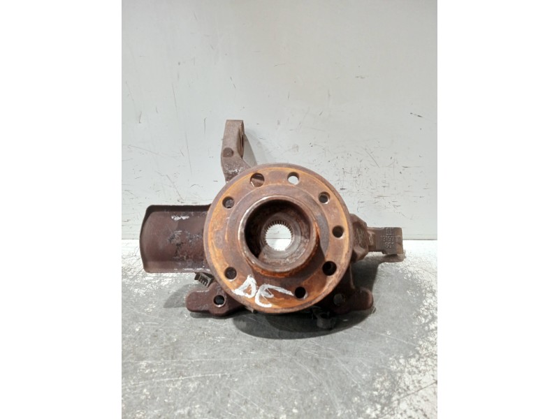 Recambio de mangueta delantera derecha para opel zafira b referencia OEM IAM 13197801  