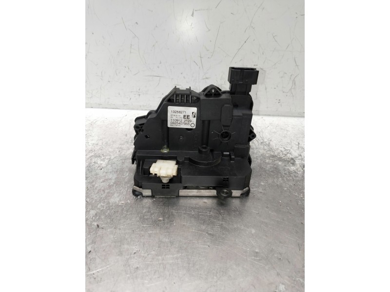 Recambio de motor cierre centralizado delantero izquierdo para opel corsa d referencia OEM IAM 13258271 1109122129 5P