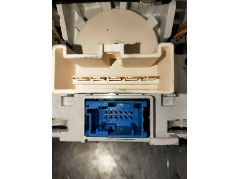 Recambio de mando calefaccion / aire acondicionado para opel corsa d referencia OEM IAM 466119570 5P2724912 