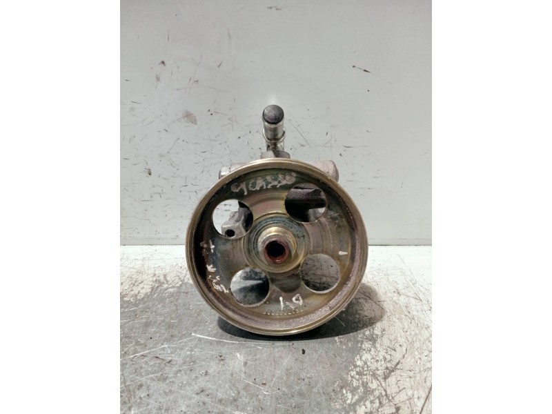 Recambio de bomba direccion para citroen xsara picasso referencia OEM IAM 26057304  