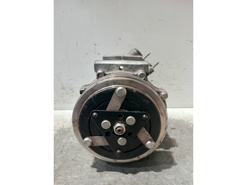Recambio de compresor aire acondicionado para citroen xsara picasso referencia OEM IAM 9686061780  