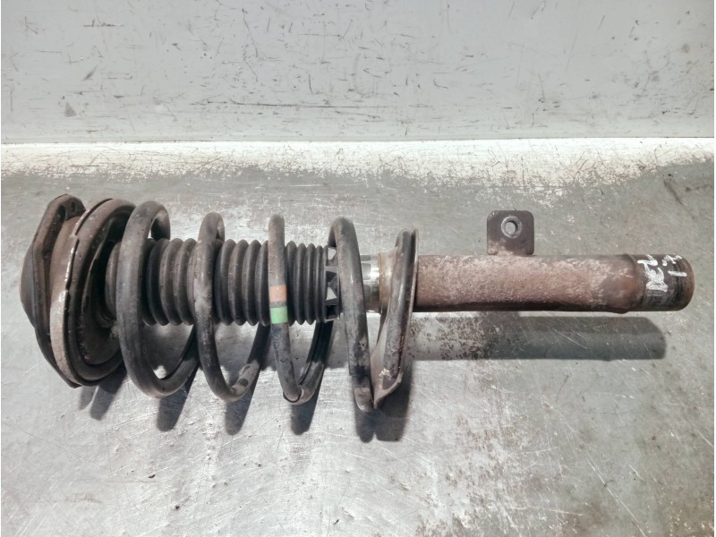 Recambio de amortiguador delantero izquierdo para citroen xsara picasso referencia OEM IAM 524260  