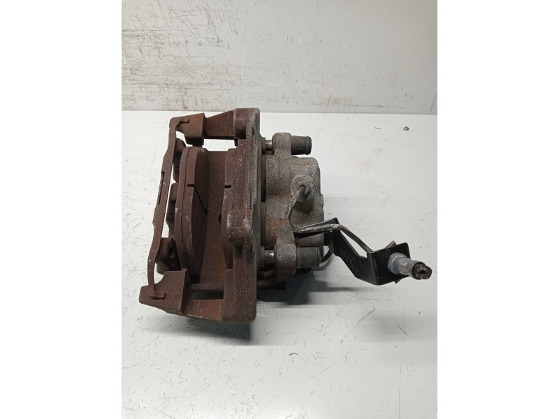 Recambio de pinza freno delantera izquierda para mercedes clase e (w211) familiar 500 t 4-matic (211.283) referencia OEM IAM   