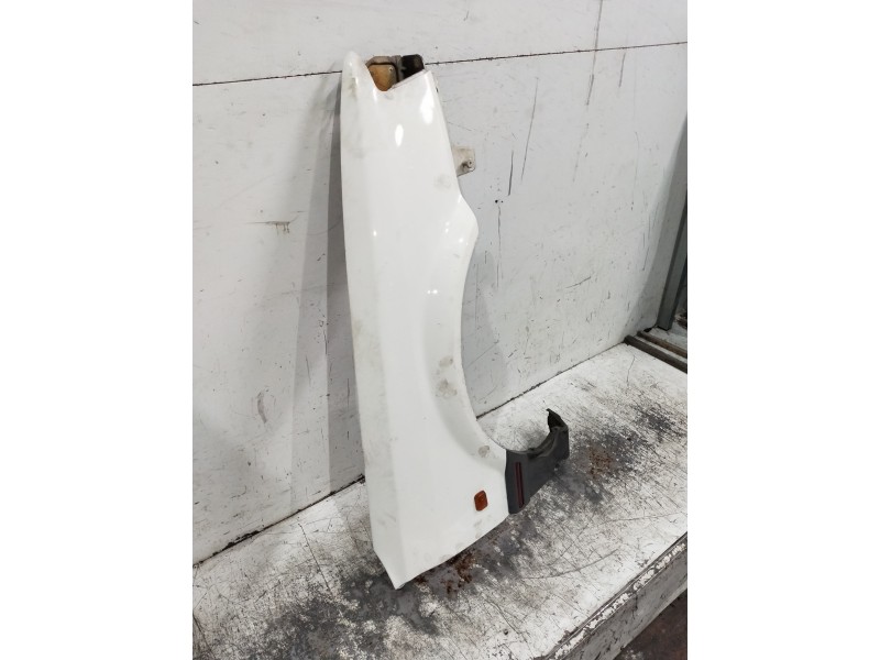 Recambio de aleta delantera derecha para mg rover serie 200 (xw) 1.6 referencia OEM IAM   